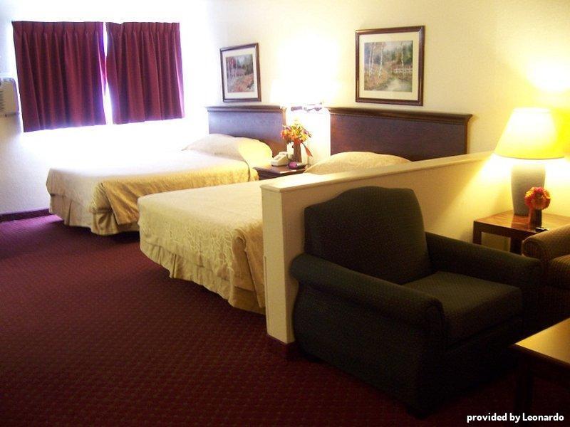 Clarion Pointe San Diego East