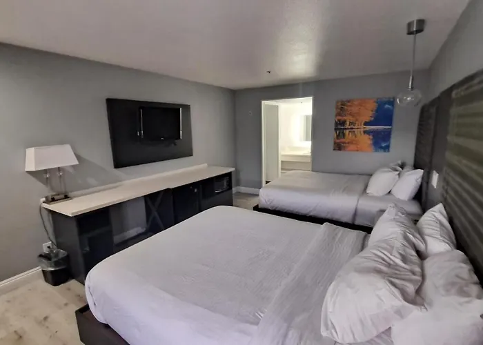 Best Western Plus Continental Inn&Suites