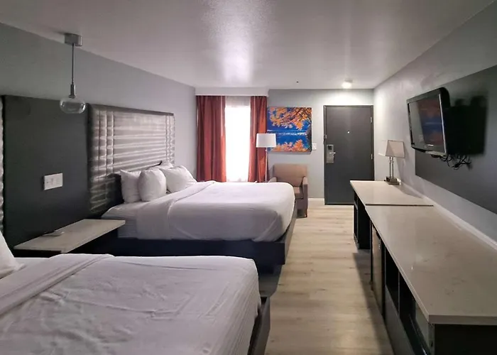 Best Western Plus Continental Inn&Suites