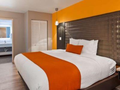 Clarion Pointe San Diego East El Cajon