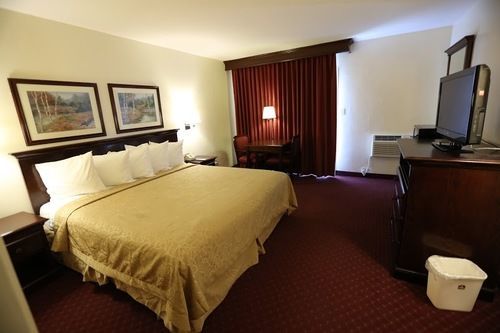 Hotel Clarion Pointe San Diego East 2*