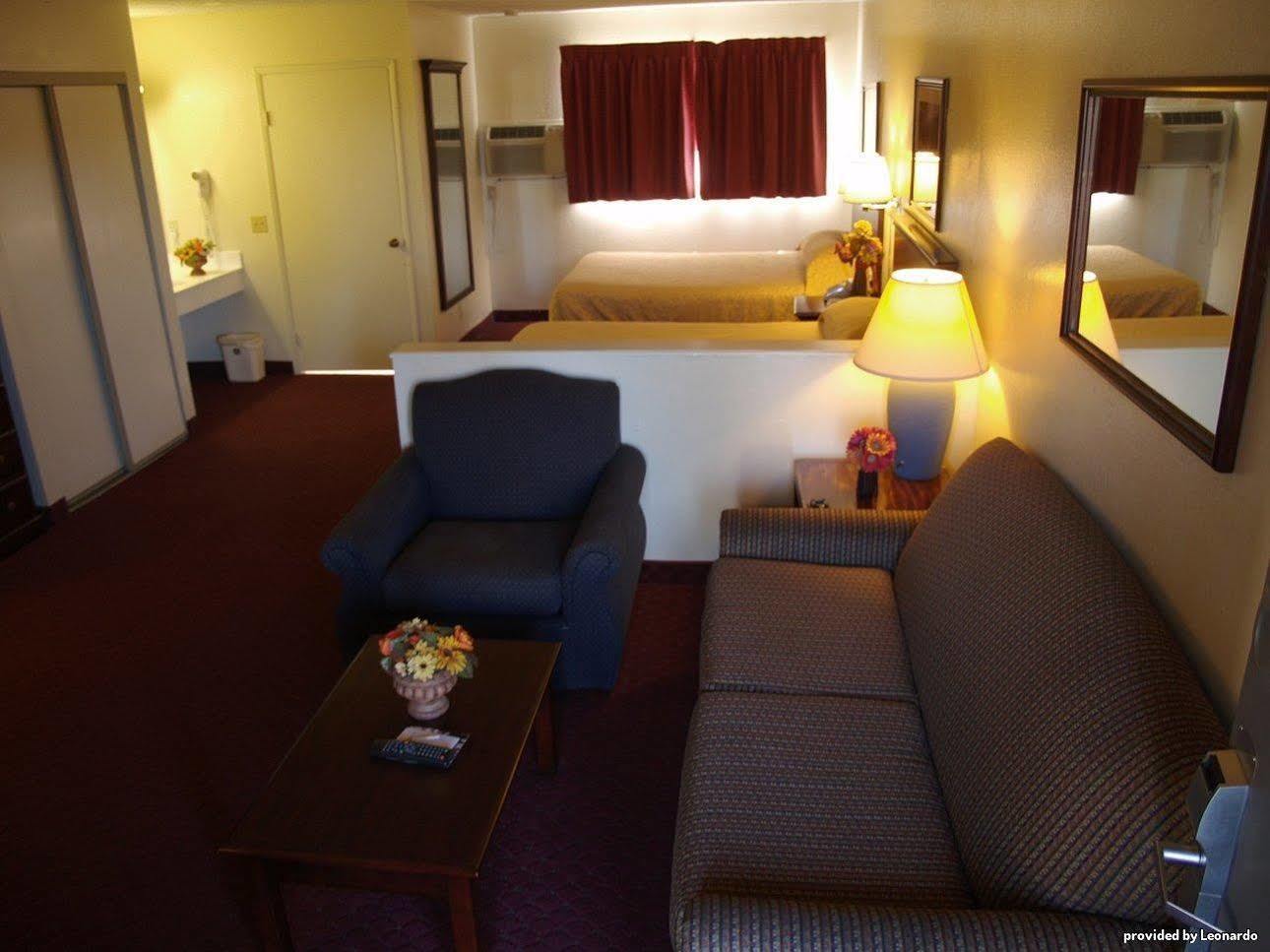 Hotel Clarion Pointe San Diego East